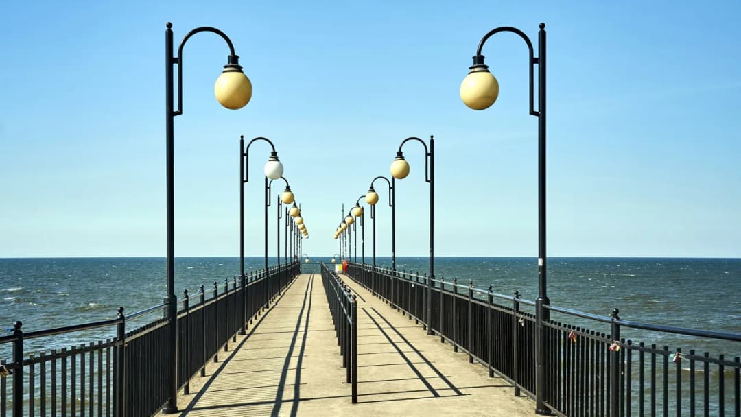 Najlepsze atrakcje w Międzyzdrojach, które musisz zobaczyć na wakacjach