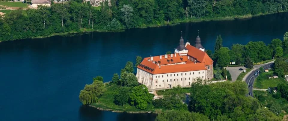 Mogilno atrakcje, które zaskoczą każdego turystę i umilą czas